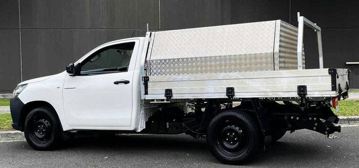 2016 Toyota Hilux Workmate TGN121R 4x2 Glacier White