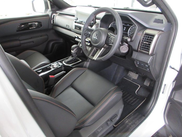 2025 Mitsubishi Triton GSR