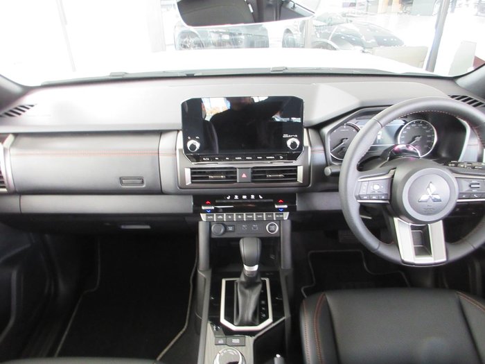 2025 Mitsubishi Triton GSR