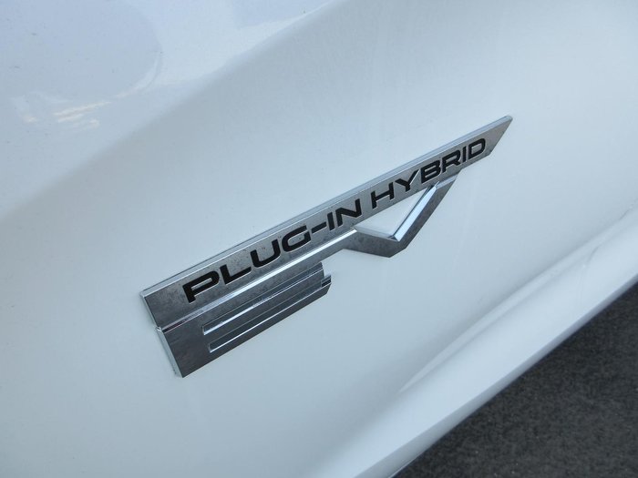 2025 Mitsubishi Outlander PHEV Exceed
