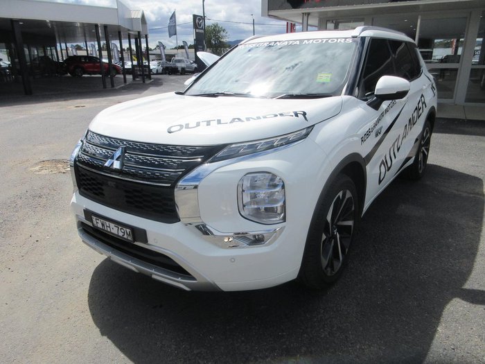 2025 Mitsubishi Outlander PHEV Exceed