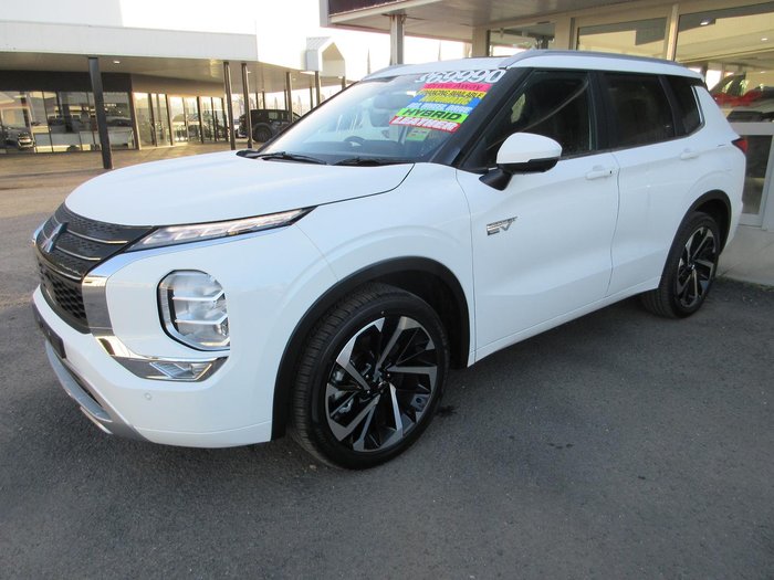 2025 Mitsubishi Outlander PHEV Exceed