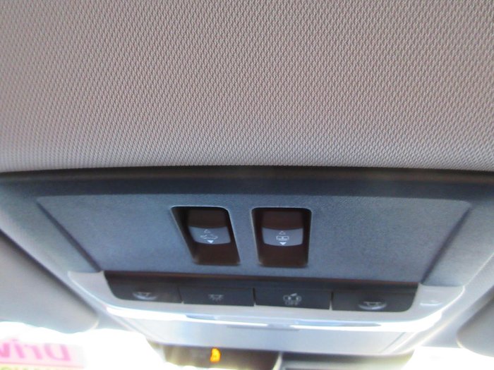 2025 Mitsubishi Outlander PHEV Exceed