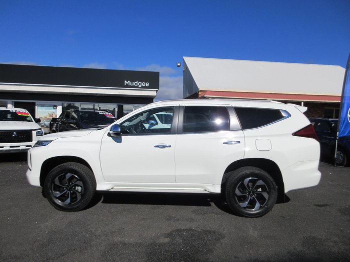 2025 Mitsubishi Pajero Sport GLS