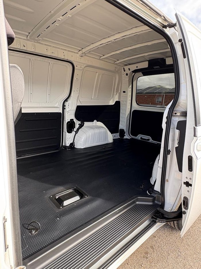 2023 Hyundai STARIA LOAD US4.V2 MY23 Creamy White