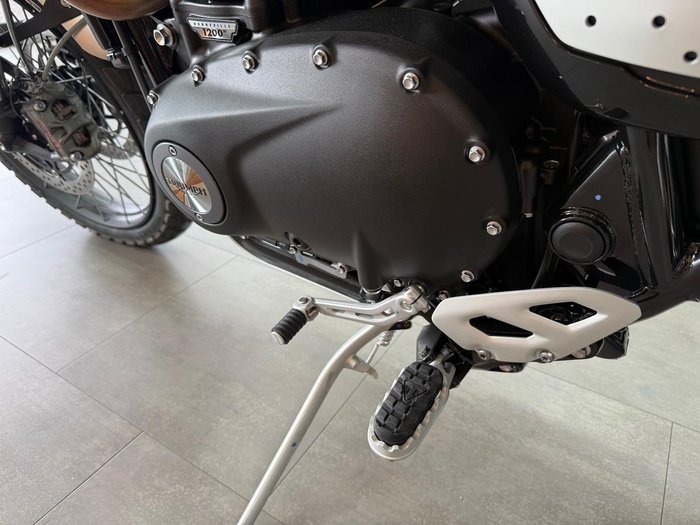 2024 Triumph Scrambler XE Scrambler Black