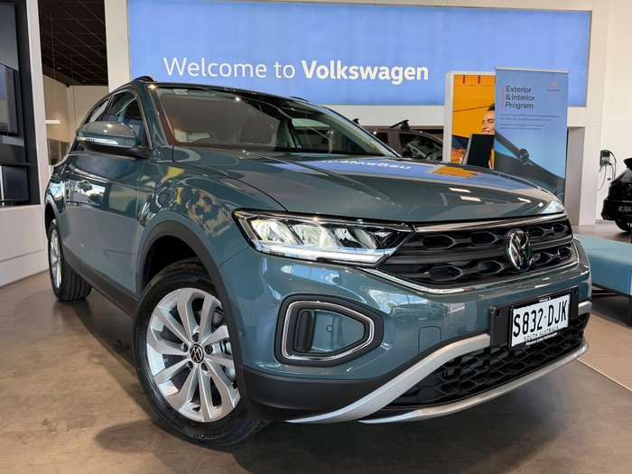 2025 Volkswagen T-Roc