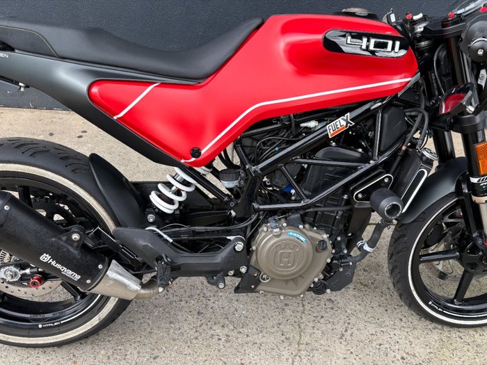 2020 HUSQVARNA VITPILEN 401 RED