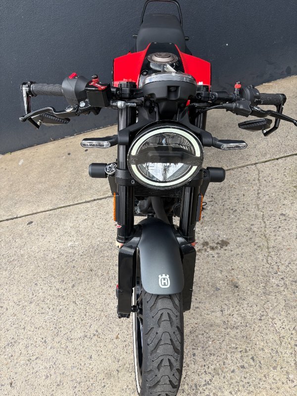2020 HUSQVARNA VITPILEN 401 RED