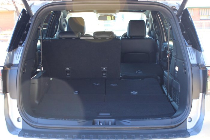 2025 Ford Everest Platinum