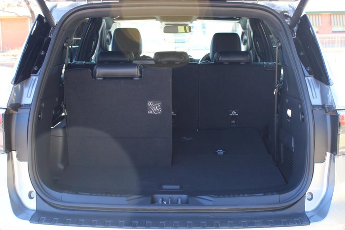 2025 Ford Everest Platinum