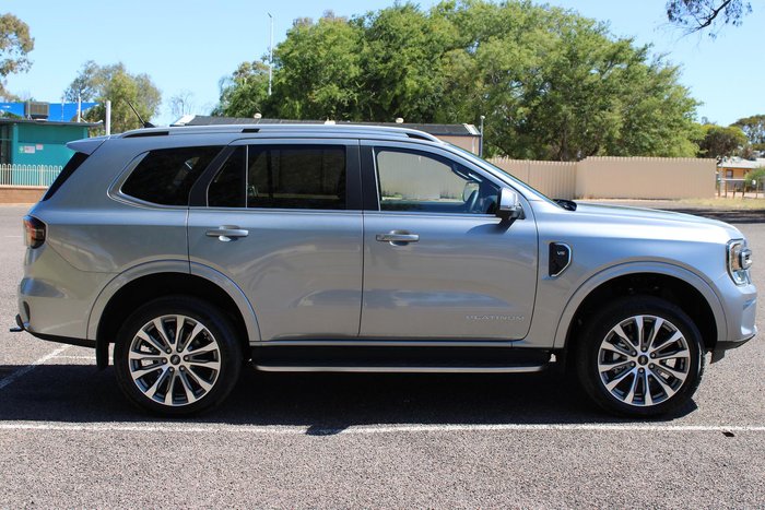 2025 Ford Everest Platinum