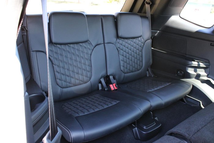 2025 Ford Everest Platinum