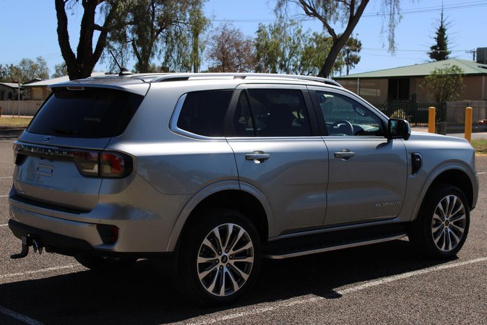 2025 Ford Everest Platinum