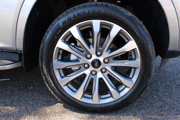 2025 Ford Everest Platinum