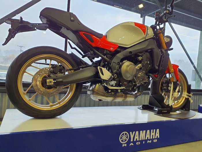 2025 Yamaha XSR900 (MTM890A) XSR Red