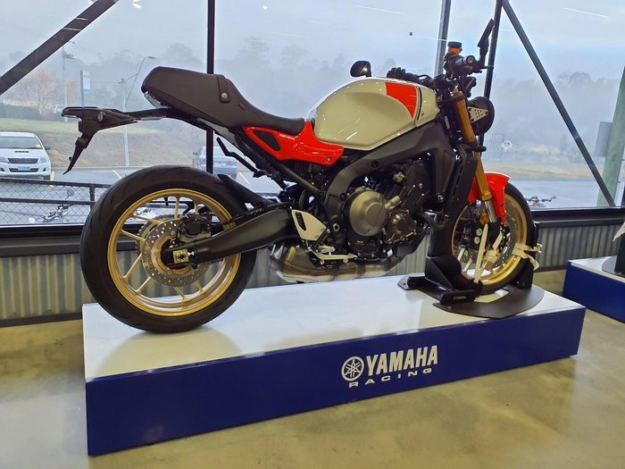 2025 Yamaha XSR900 (MTM890A) XSR Red