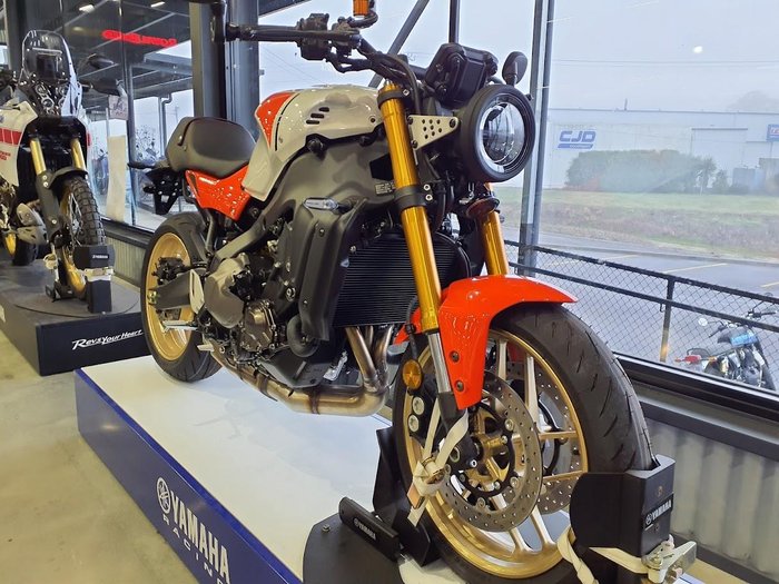 2025 Yamaha XSR900 (MTM890A) XSR Red