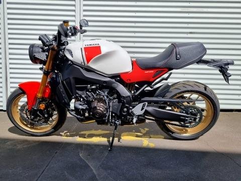 2025 Yamaha XSR900 (MTM890A) XSR Red
