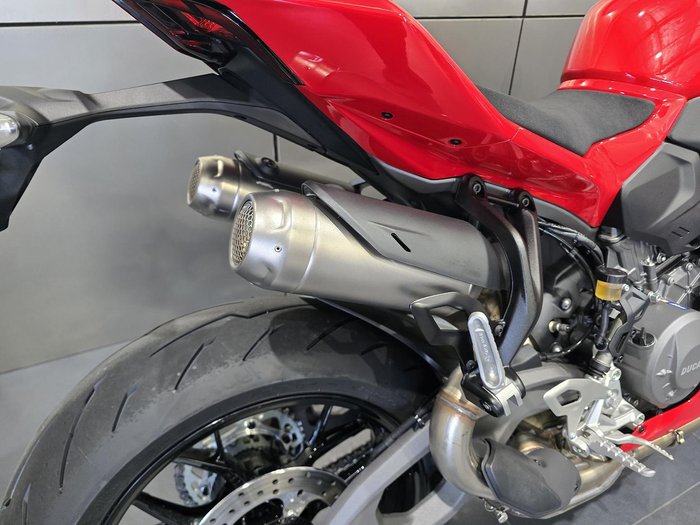2025 Ducati Panigale V2 Panigale Red
