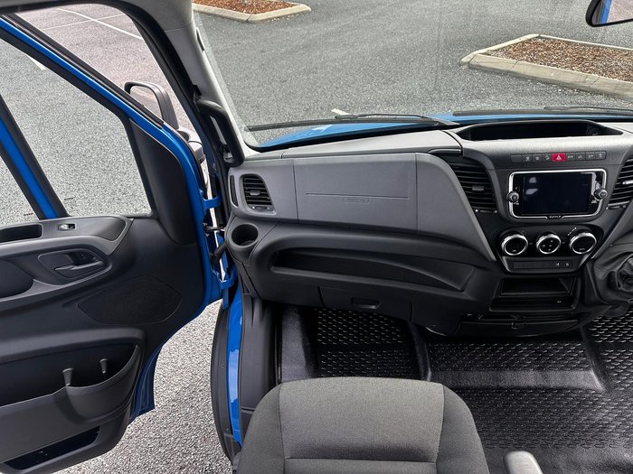 2024 Iveco Daily 50C21 Blue
