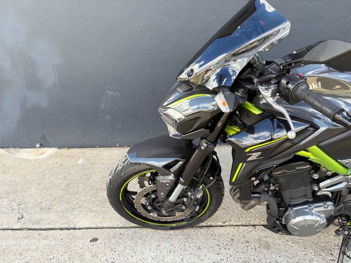 2017 Kawasaki ZR 900 GREY