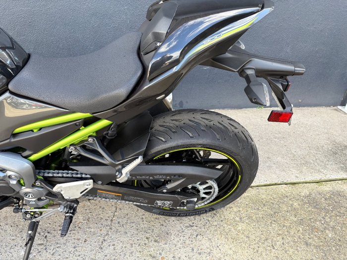 2017 Kawasaki ZR 900 GREY