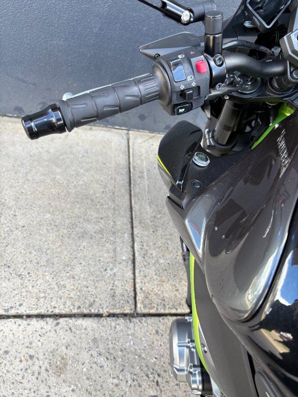 2017 Kawasaki ZR 900 GREY
