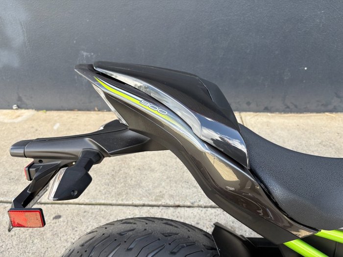 2017 Kawasaki ZR 900 GREY
