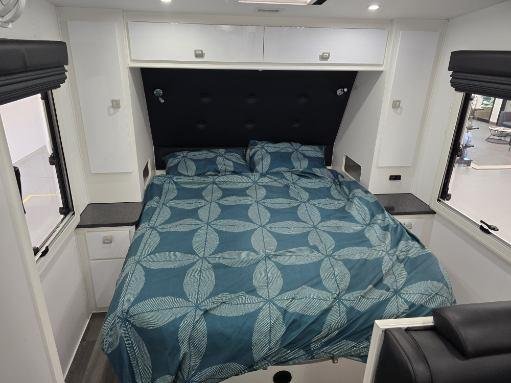 2020 JB Caravans 21'6 Dirt Road Xtreme Rd Cafe