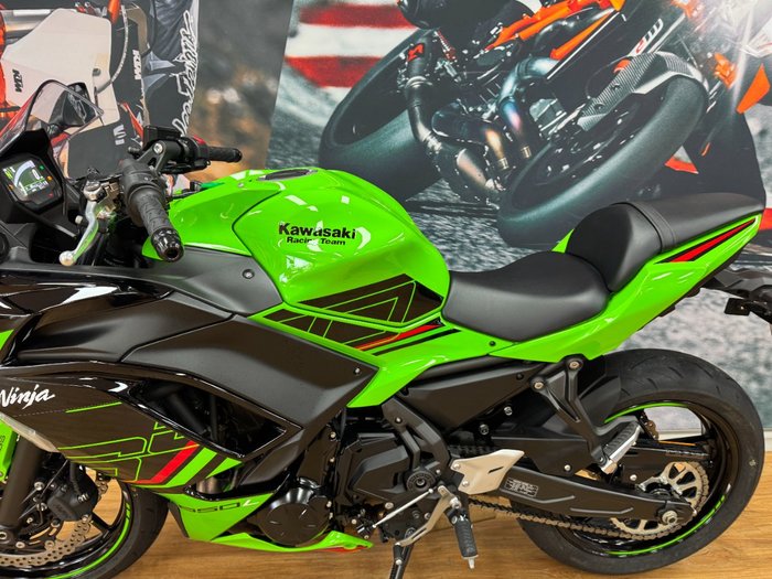 2024 Kawasaki NINJA 650L KRT GREEN