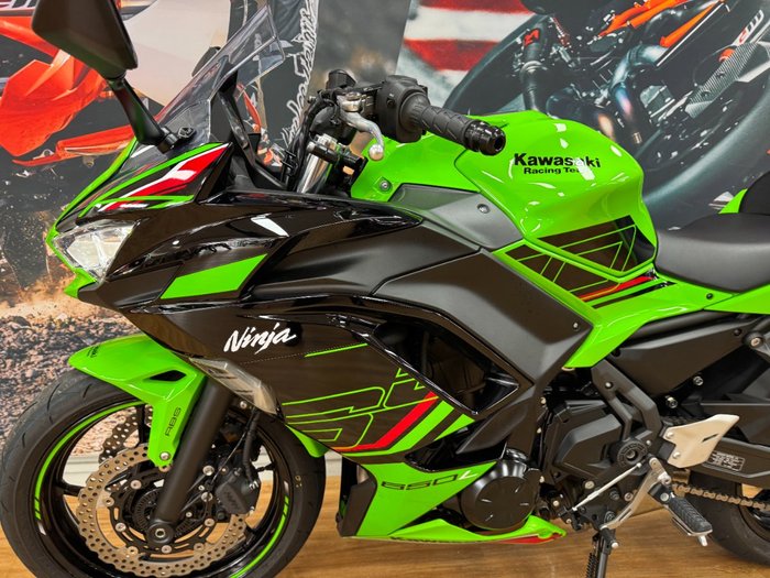 2024 Kawasaki NINJA 650L KRT GREEN