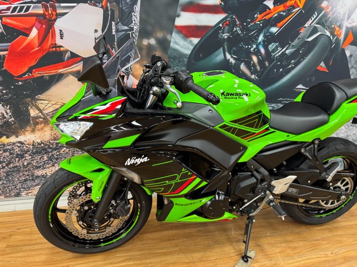 2024 Kawasaki NINJA 650L KRT GREEN