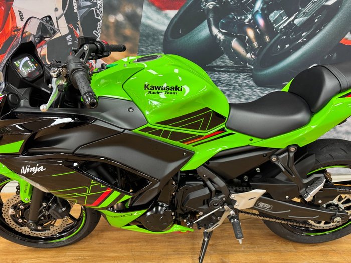 2024 Kawasaki NINJA 650L KRT GREEN