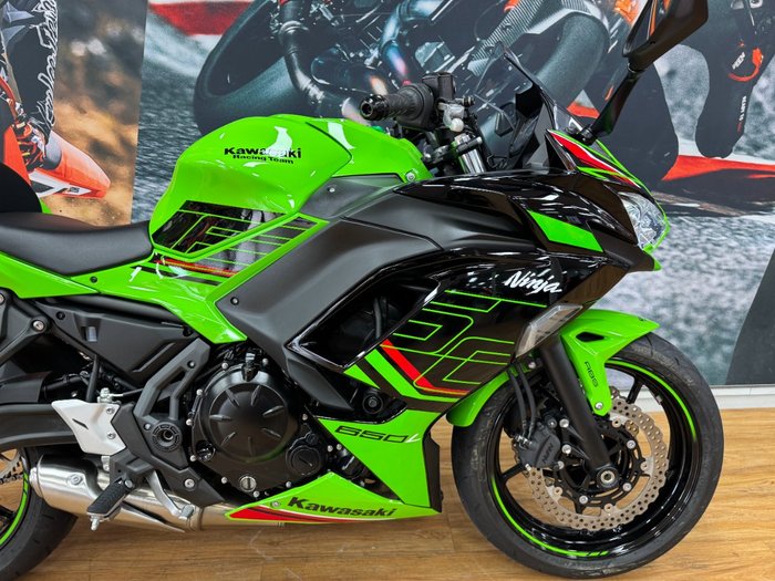 2024 Kawasaki NINJA 650L KRT GREEN