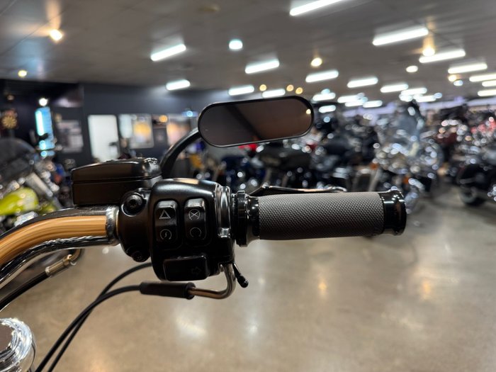 2016 Harley-davidson FXDWG WIDE GLIDE Black