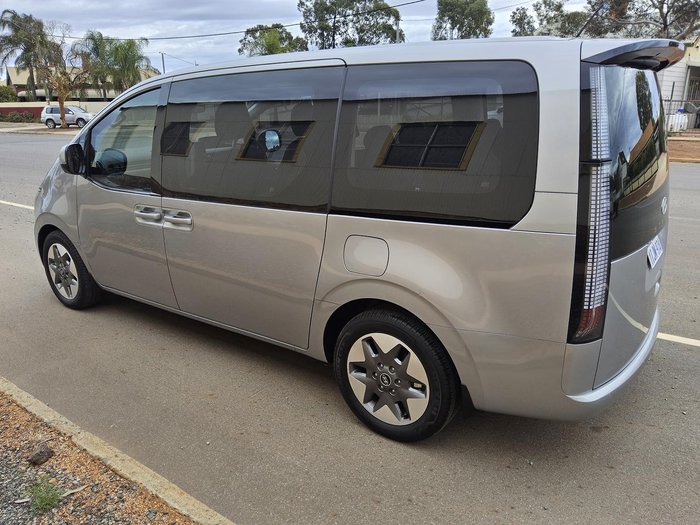 2024 Hyundai STARIA US4.V3 MY25 AWD Shimmering Silver