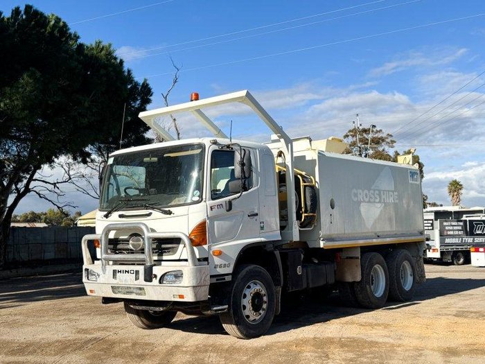 2009 Hino Fm2630 Water Cart