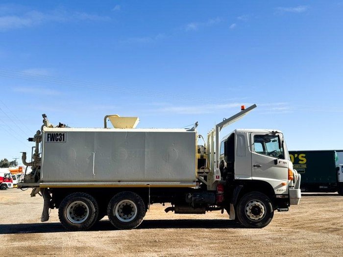 2009 Hino Fm2630 Water Cart