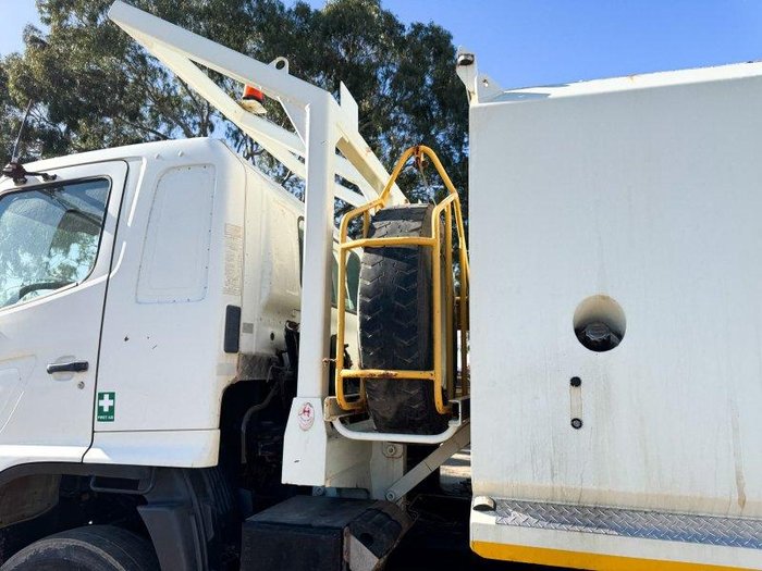 2009 Hino Fm2630 Water Cart