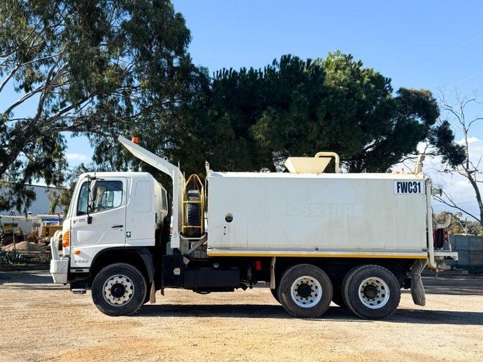 2009 Hino Fm2630 Water Cart