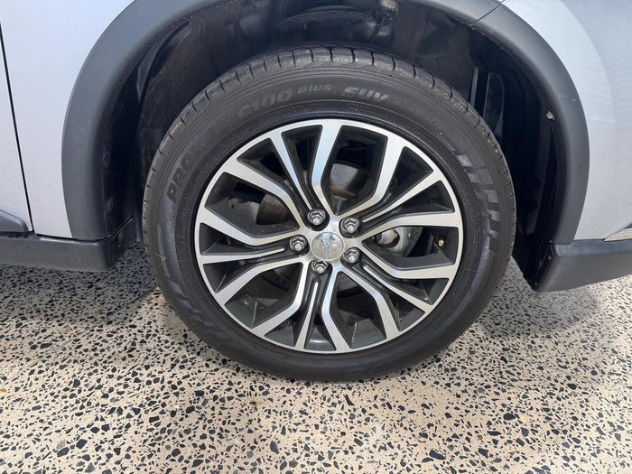 2016 Mitsubishi Outlander LS