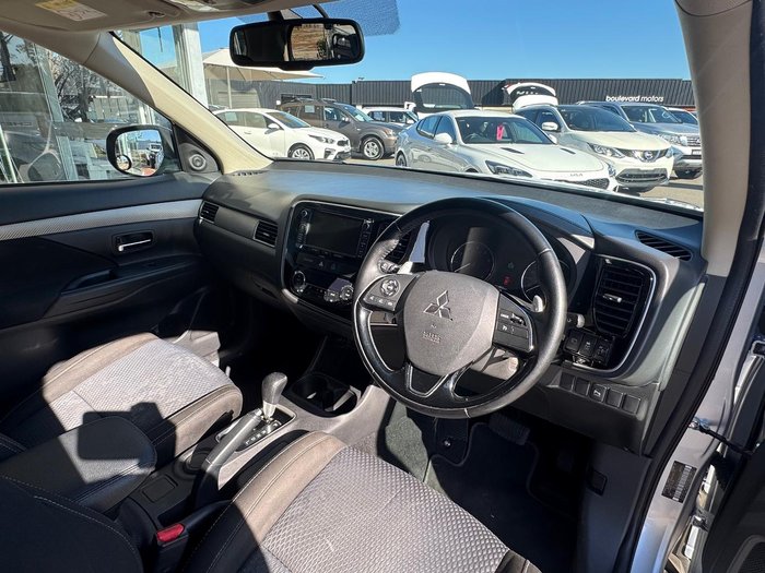 2016 Mitsubishi Outlander LS