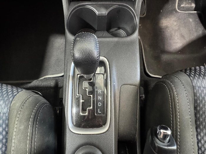 2016 Mitsubishi Outlander LS