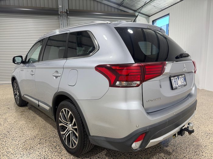 2016 Mitsubishi Outlander LS