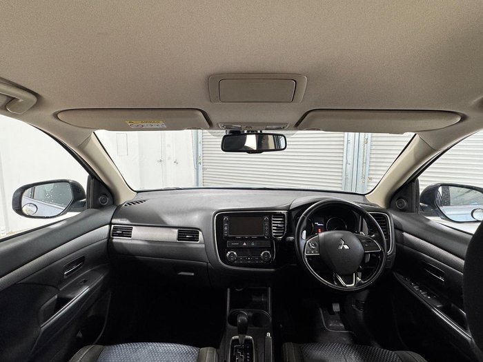 2016 Mitsubishi Outlander LS