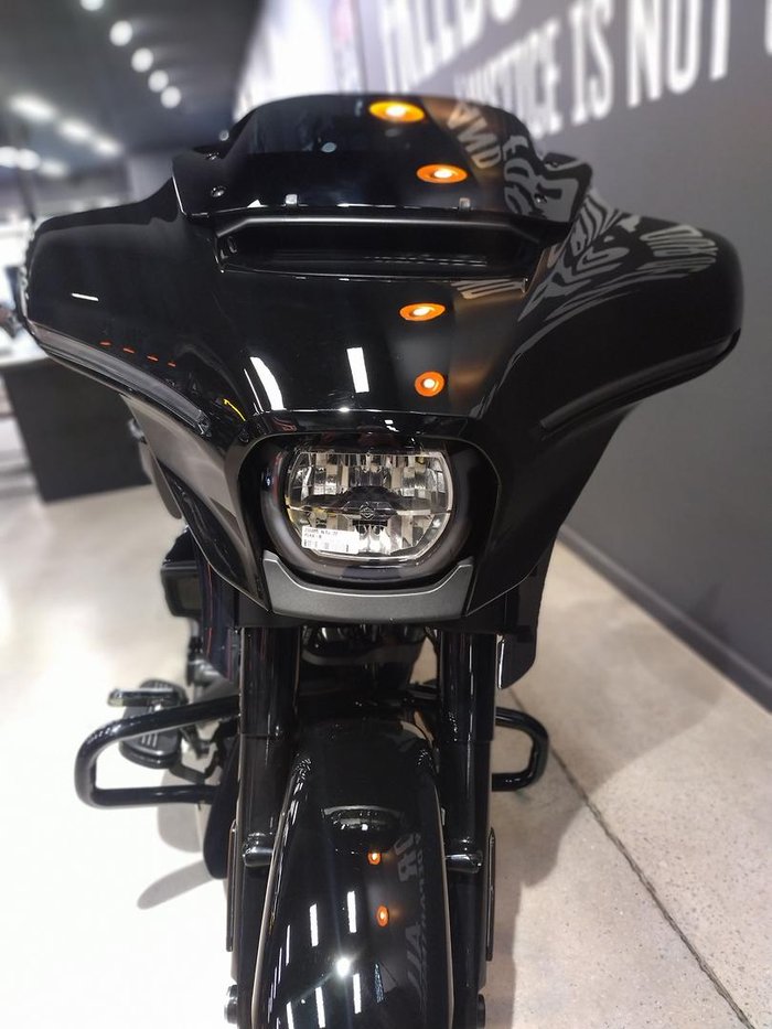 2025 Harley-Davidson Street Glide 117 (FLHX) Touring Black