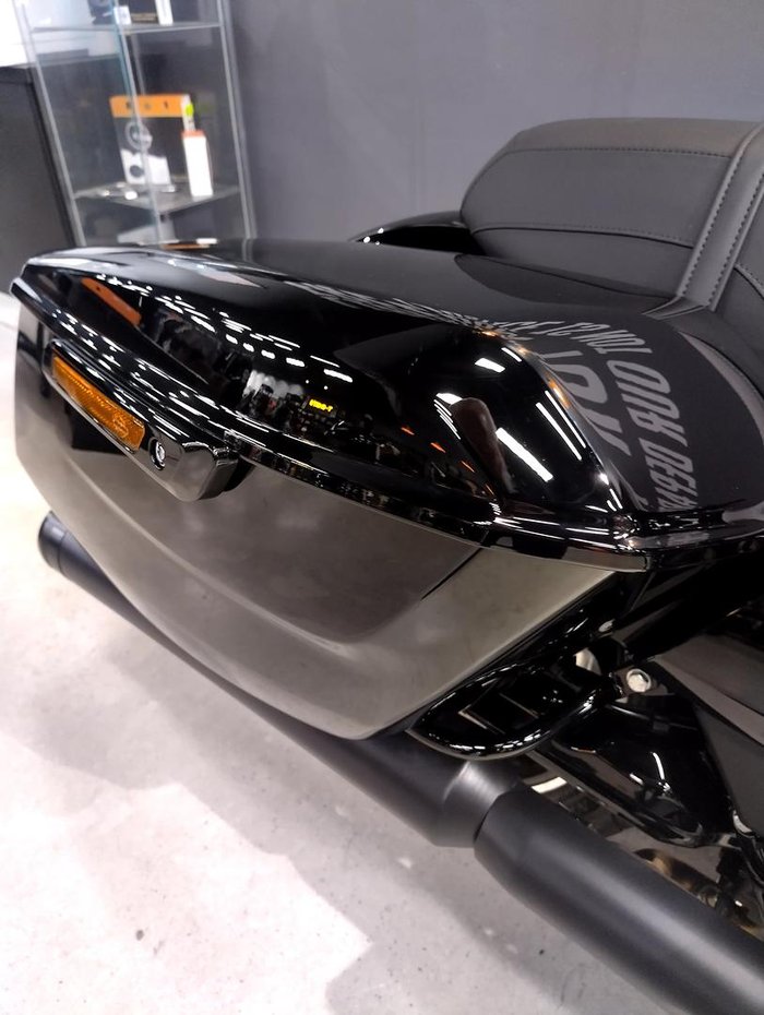 2025 Harley-Davidson Street Glide 117 (FLHX) Touring Black