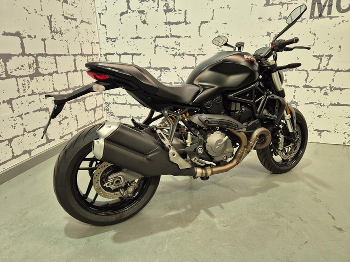 2019 Ducati Monster 821 Monster Black