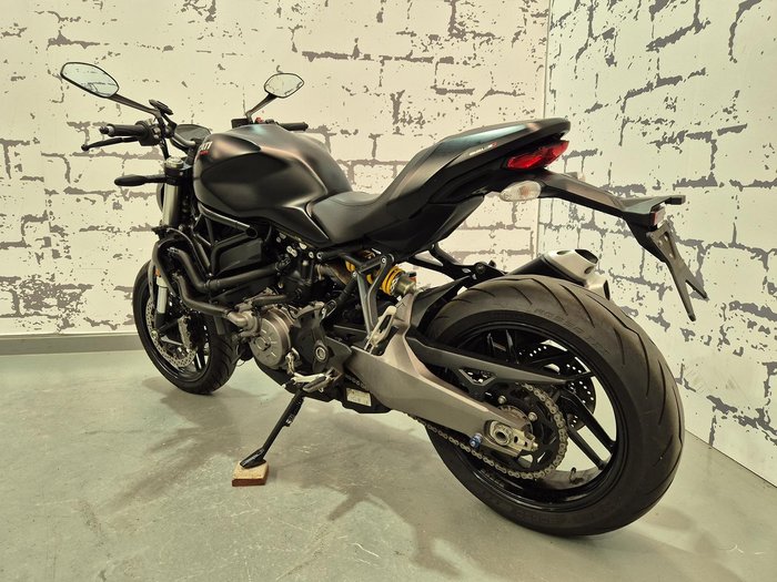 2019 Ducati Monster 821 Monster Black